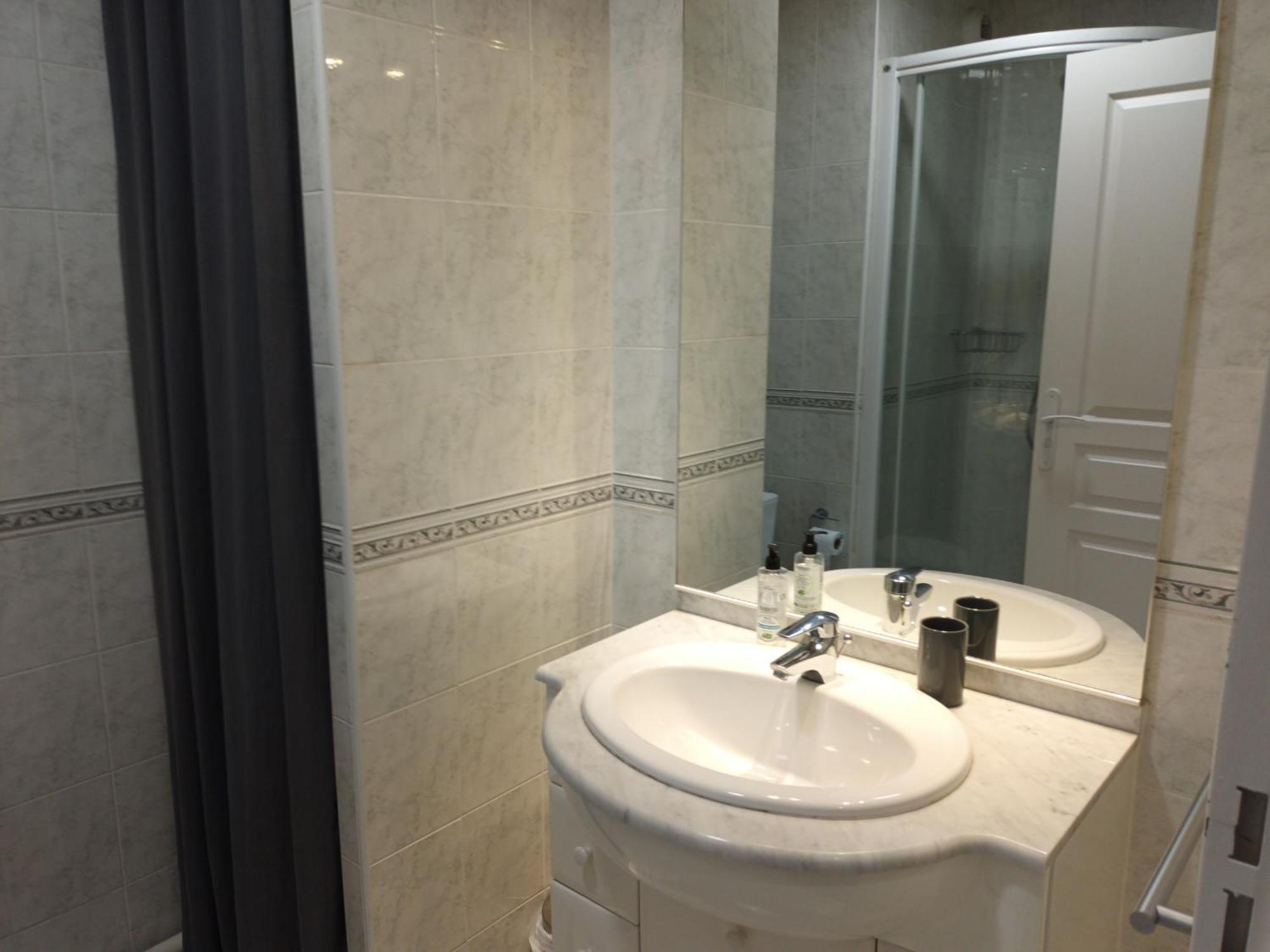 Appart. 2* A Hendaye, Proche Centre, Parking Privatif - Fr-1-239-777 Apartment Екстериор снимка