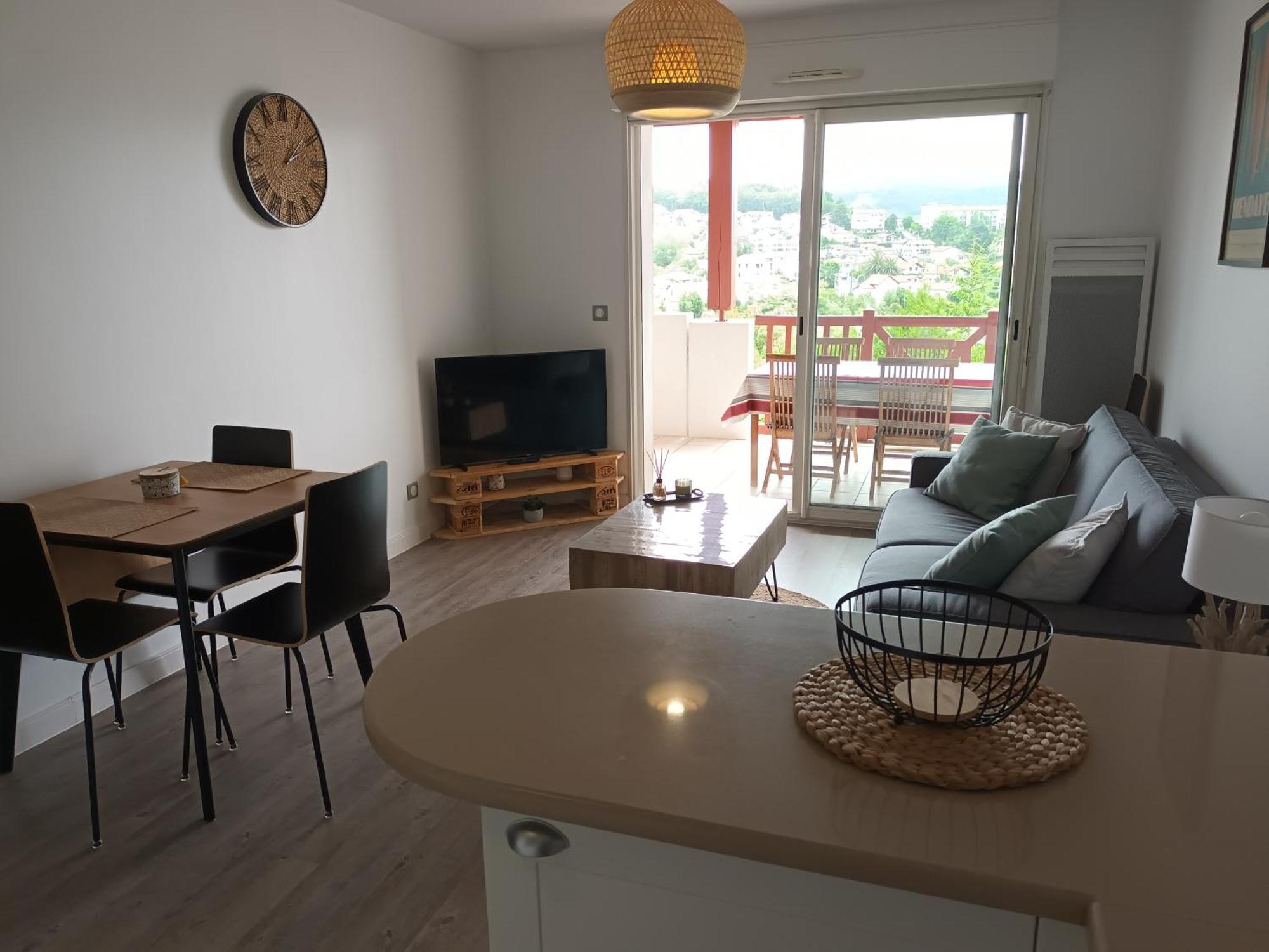 Appart. 2* A Hendaye, Proche Centre, Parking Privatif - Fr-1-239-777 Apartment Екстериор снимка